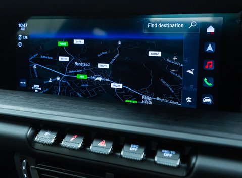 Porsche 911 GT3 TOURING (992) 19