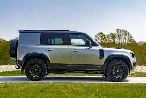 Land Rover Defender 110 Hard Top X-Dynamic HSE 3