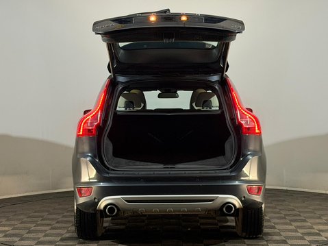 Volvo XC60 D5 R-DESIGN AWD 8