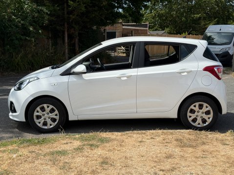 Hyundai i10 SE *22,532 MILES* 7