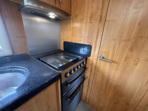 Auto-Trail Grande Frontier 32