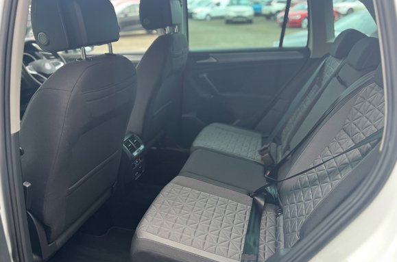 Volkswagen Tiguan LIFE 1.5 TSI DSG AUTOMATIC 31
