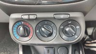 Vauxhall Corsa 1.4i SE Auto Euro 6 5dr 32