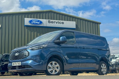 Ford E-Transit Custom 65KWH AUTO SWB L1H1 Low Roof Limited Air Con 218ps Alloys Sensors Cam EURO 