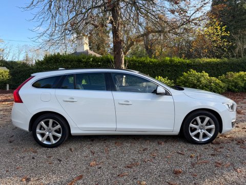 Volvo V60 2.0 T4 SE Nav Auto Euro 6 (s/s) 5dr 12