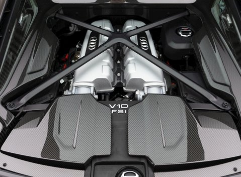 Audi R8 V10 Performance Carbon Black 22