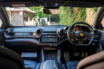 Ferrari GTC4 Lusso T V8 14