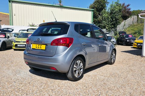 Kia Venga 3.. AUTOMATIC.. 1 PREVIOUS KEEPER.. 7 MAIN DEALER SERVICES.. STUNNING 11