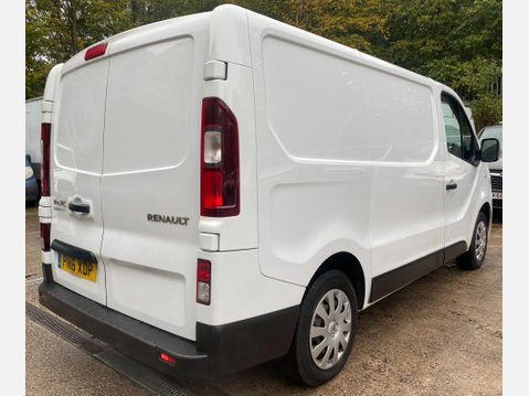 Renault Trafic 1.6 dCi 27 Business+ Panel Van 5dr Diesel Manual SWB Standard Roof Euro 5 ( 8