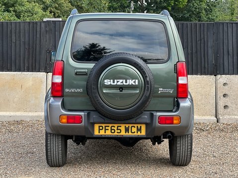 Suzuki Jimny SZ4 8
