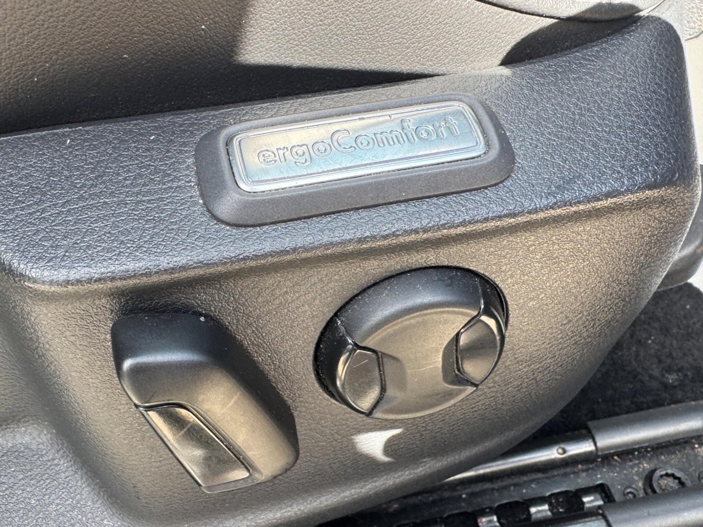 2023 Volkswagen Passat — image 34
