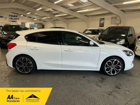 Ford Focus 1.0T EcoBoost ST-Line X Euro 6 (s/s) 5dr 7