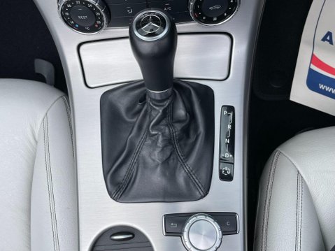 Mercedes-Benz SLK 1.8 SLK200 BlueEfficiency AMG Sport G-Tronic+ Euro 5 (s/s) 2dr 31