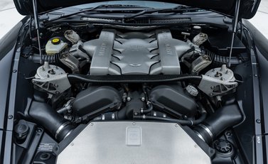 Aston Martin Vanquish S Ultimate 42