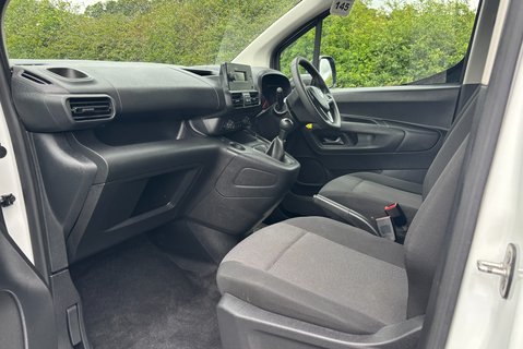 Vauxhall Combo L1H1 2300 100 ps Dynamic Panel Van - No VAT 12