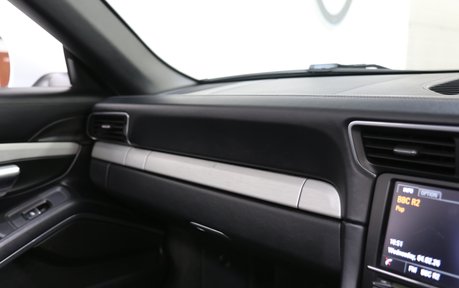 Porsche 911 Carrera 4 GTS Cabriolet - High Specification - Just Serviced 34