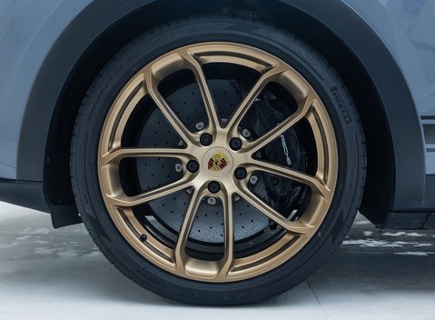 Porsche Cayenne TURBO GT 30