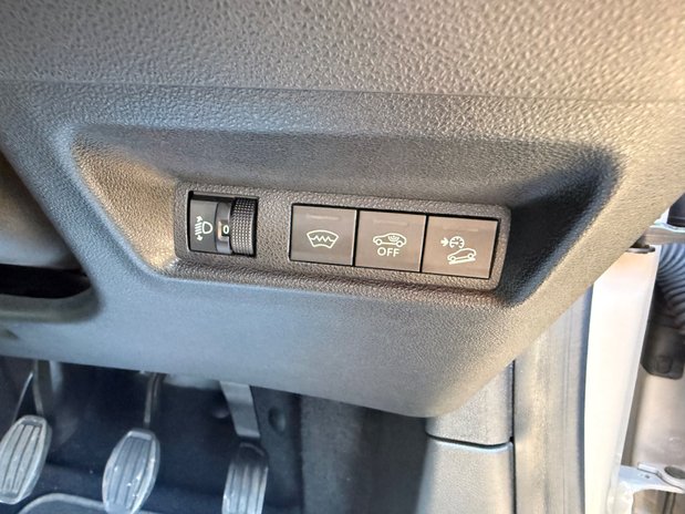 Jeep Avenger SUMMIT 16