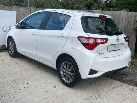 Toyota Yaris 1.0 VVT-i Icon Euro 6 5dr 9