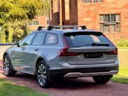 Volvo V90 B4 CROSS COUNTRY PLUS AWD 2