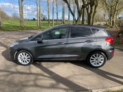 Ford Fiesta 1.0T EcoBoost Titanium Euro 6 (s/s) 5dr 9