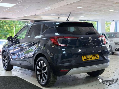 Renault Captur 1.6 E-TECH evolution Auto Euro 6 (s/s) 5dr 6