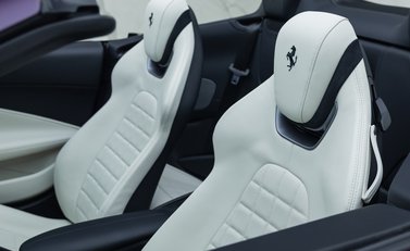 Ferrari Roma SPIDER 38