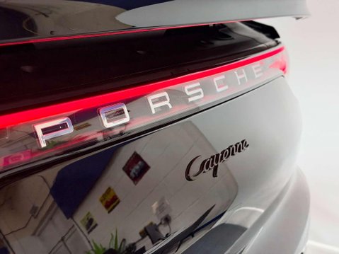 Porsche Cayenne 3.0T V6 Coupe 5dr Petrol TiptronicS 4WD Euro 6 (s/s) (340 ps) 35