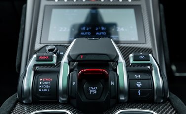 Lamborghini Urus Performante 25