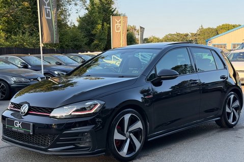 Volkswagen Golf GTI PERFORMANCE TSI DSG - PANORAMIC SUNROOF  11
