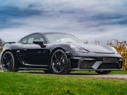Porsche 718 CAYMAN GT4 PDK 2