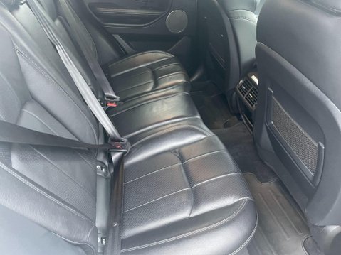 Land Rover Range Rover Evoque 2.0 TD4 SE Tech Auto 4WD Euro 6 (s/s) 5dr 19