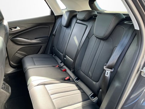 Vauxhall Grandland X 1.2 Turbo Elite Nav 5dr 41