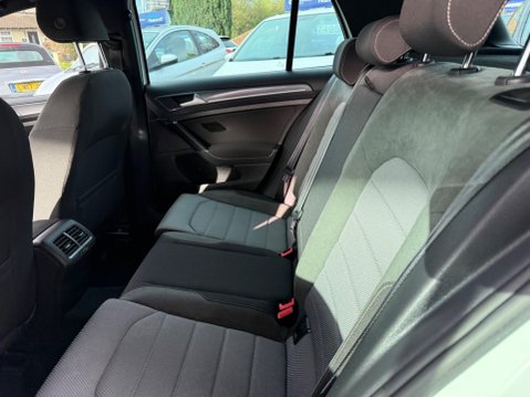 Volkswagen Golf 1.4 TSI BlueMotion Tech ACT R-Line Euro 6 (s/s) 5dr 22