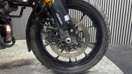 Suzuki V-Strom 1000 2016 ADVENTURE BIKE FULL LUGGAGE NEW MOT SERVICED 8