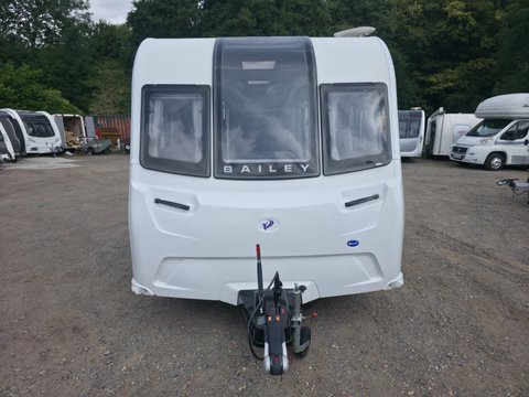 Bailey Phoenix 440  9