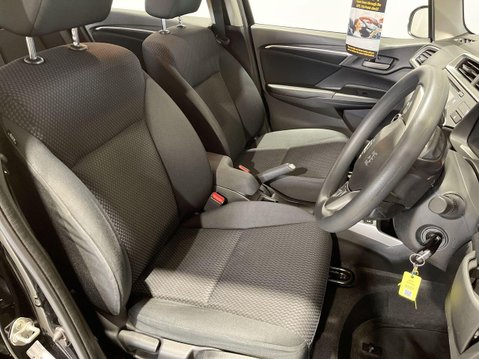 Honda Jazz 1.3 i-VTEC SE Navi Hatchback 5dr Petrol CVT Euro 6 (s/s) (102 ps) Alloys 14