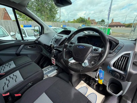 Ford Transit Custom 2.0 TDCi 270 Limited Panel Van 5dr Diesel Manual L1 H1 (157 g/km, 128 bhp) 18