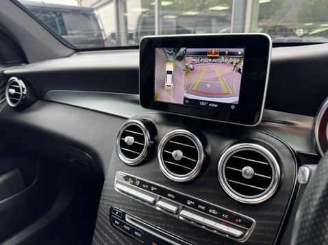 Mercedes-Benz GLC GLC 220 D 4MATIC AMG LINE PREMIUM 32