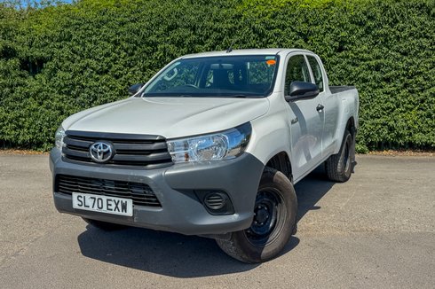 Toyota Hilux Active | 2.4 LT | Extended Cab | Tow Bar | Air Con | EURO 6