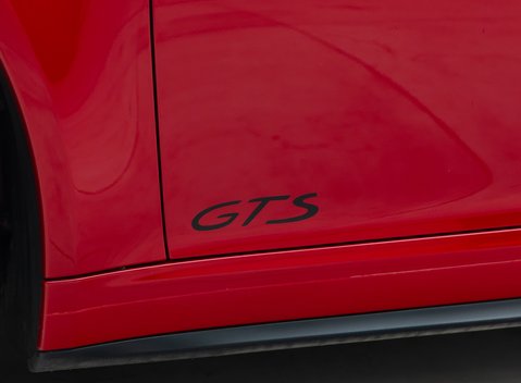 Porsche 911 Carrera 4 GTS (991.2) 31
