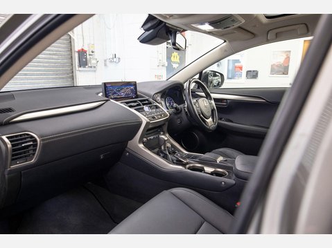 Lexus NX 2.5 300h GPF Premium SUV 5dr Petrol Hybrid E-CVT 4WD Euro 6 (s/s) (197 ps) 45