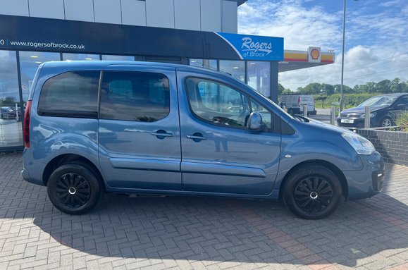Citroen Berlingo Multispace 1.6 BlueHDi Feel Multispace MPV Wheel Chair Ramp 7