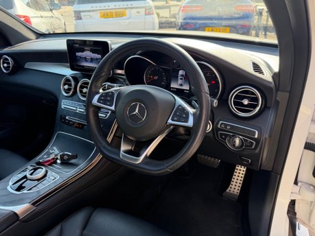 Mercedes-Benz GLC GLC 250 4MATIC AMG LINE PREMIUM 26