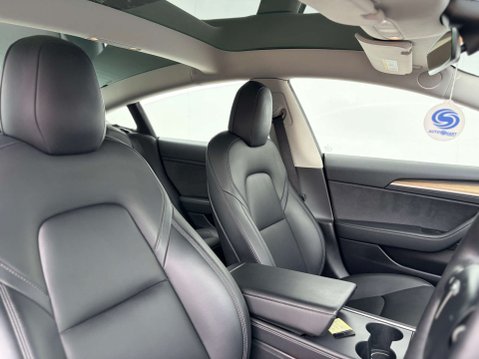Tesla Model 3 Model 3 Performance AWD 4WD 4dr 14