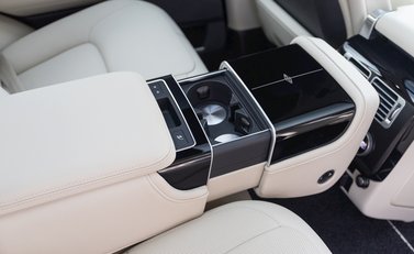 Land Rover Range Rover 4.4 SDV8 Autobiography 18