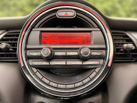 Mini Hatch 1.5 Cooper D Euro 6 (s/s) 3dr 13