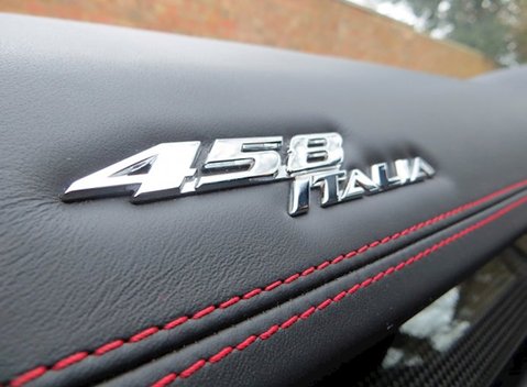 Ferrari 458 Italia 4