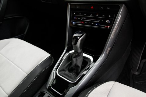 Volkswagen T-Roc STYLE TSI DSG 9