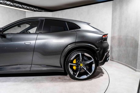 Ferrari Purosangue HUGE SPEC. WARRANTY. HISTORIC PAINT. CARBON INT/EXT PACK. PANO ROOF. 11